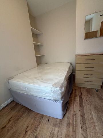 49 Carmel Street, Belfast, BT7 1QE - Photo 3