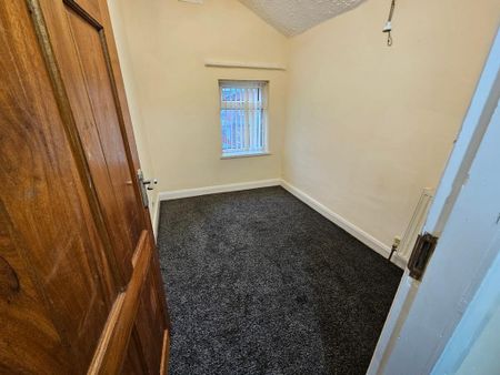 3 bedroom terraced house to rent - Photo 4