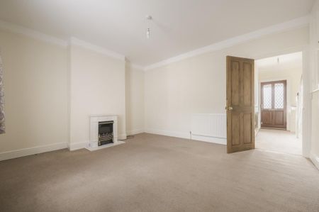 3 bedroom end of terrace house to rent - Photo 3