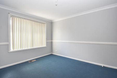 13 Stratford Close, Orange. - Photo 4