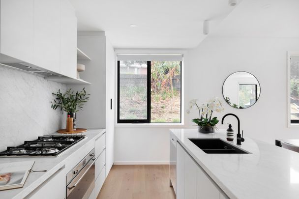 1/88 Karingal Drive, Eltham North - Photo 1