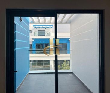 Spacious Layout | Prime Location | Luxury Living - Photo 4