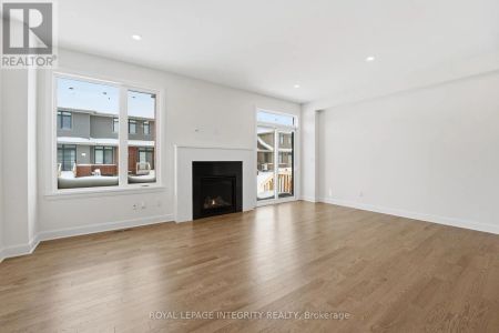 1194 SPOOR STREET - Photo 4