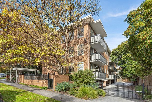 8/2 Karbarook Avenue, Prahran VIC 3181 - Photo 1