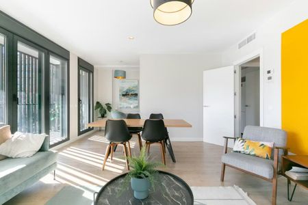 Gran Via de les Corts Catalanes, Barcelona, Catalonia 08014 - Foto 3