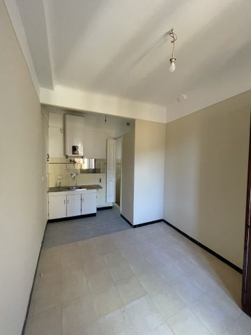 Location Appartement 1 pièce 11m² VILLEFRANCHE SUR MER 06230 - Photo 4