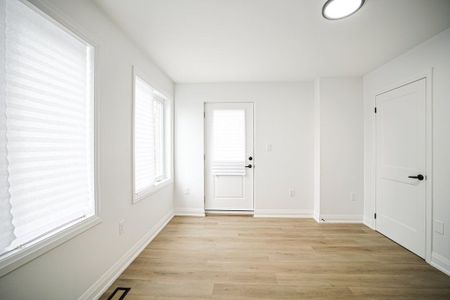 For Lease - 426 Veterans Drive Unit# 3, Barrie, Ontario - Photo 3