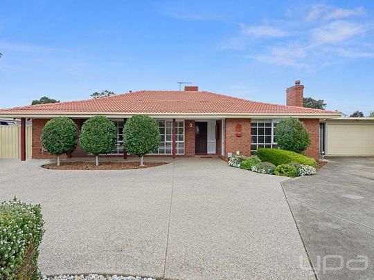 3 Bruthen Court, BROOKFIELD - Photo 1