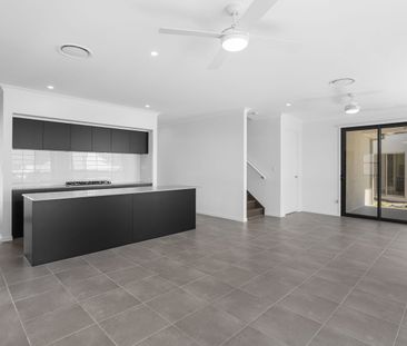 BOLD, BEAUTIFUL AND ELEGANT, BRAND NEW 4 BEDROOM WITH SKYLINE VIEWS... - Photo 6