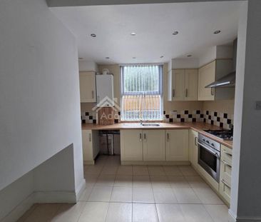 3 bedroom terraced house to rent - Photo 2