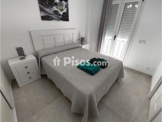 Apartamento en alquiler en Cómpeta - Photo 1