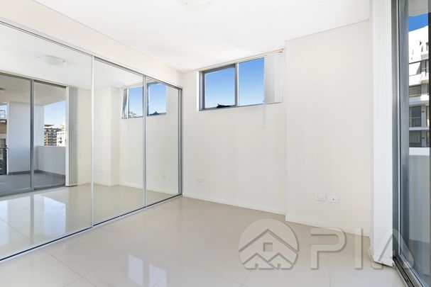 Spacious Modern 1 Bedroom Apartment On 8th Floor For Lease Now! - Photo 1