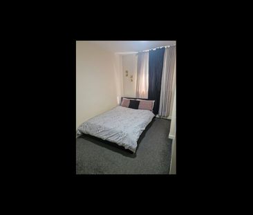 Room in a Shared Flat, Kinglet Close, E7 - Photo 1