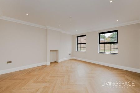 4 bedroom detached house to rent - Photo 3