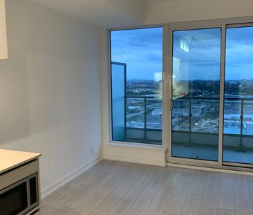 For Lease - 5 Buttermill Avenue Unit# 3808, Vaughan, Ontario - Photo 4