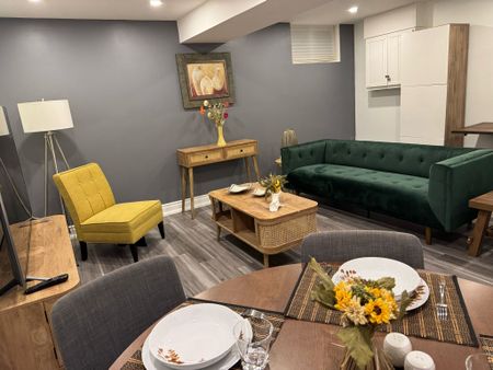 For Lease - 853 Fourth Street, Mississauga, Ontario - Photo 4