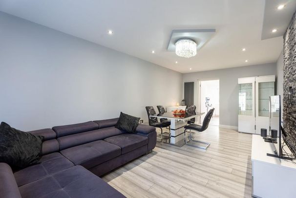 4 bedroom semi-detached house to rent - Photo 1