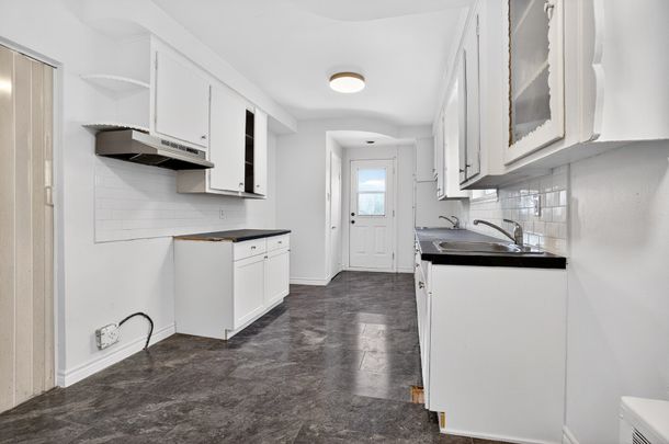 4881 Av. de Kent Montréal (Côte-des-Neiges, QC H3W - Photo 1