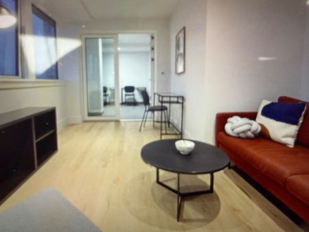3 Bed Flat, Very Near Wembley Park Central Area, HA9 - Photo 4