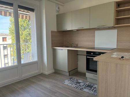 Location Appartement 2 pièces 49m² VALENCE 26000 - Photo 2