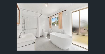 Exceptional Location, Endless Convenience - Photo 4