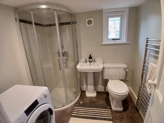 2 bedroom terraced house to rent - Photo 1
