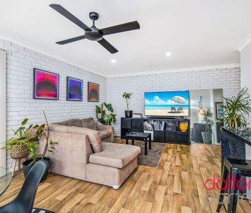 Modern Living in a Prime Position - Photo 1