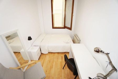 5 room luxury Flat for rent in Madrid, Autonomous Region of Madrid - Photo 3