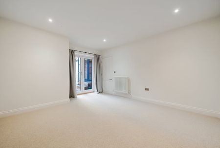 3 bedroom terraced house to rent - Photo 3