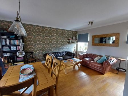 3 bedroom terraced house to rent - Photo 2