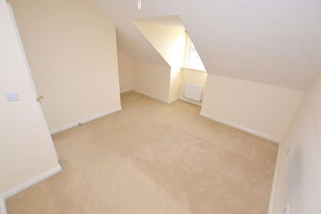 4 bedroom terraced house to rent - Photo 3