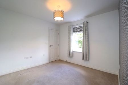 Colin Road, Gloucester - Photo 5