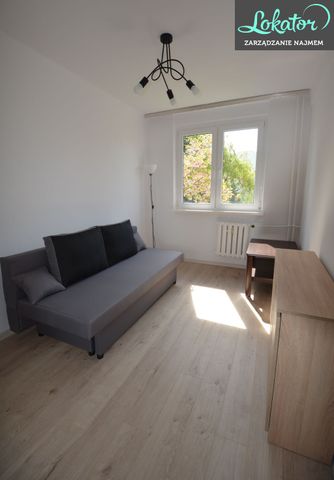 majora Henryka Sucharskiego, Osiedle Tysiąclecia, Osiedle Na Skarpie, Koszalin, województwo zachodniopomorskie, 75-355, Polska - Zdjęcie 4