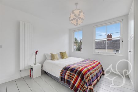 Firs Chase, West Mersea - Photo 3