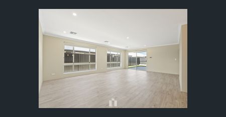 Luxury, Comfort, And Convenience! - Photo 2