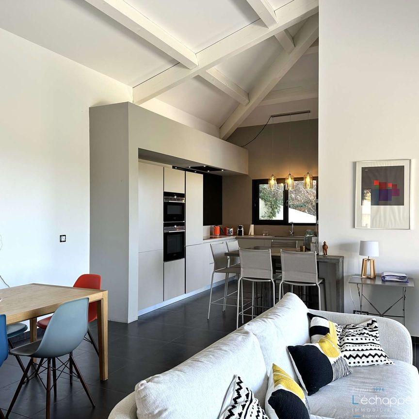 Villa pour 8 personnes avec piscine chauffée et vue mer à La Londe-Les-Maures - Photo 1