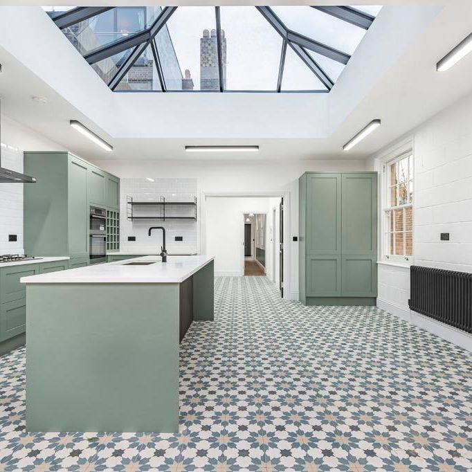 4 bedroom detached house to rent - Photo 1