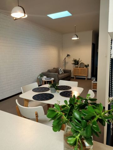 Nunawading - Photo 2