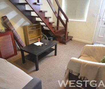 Blenheim Gardens, Reading, RG1 - Photo 1