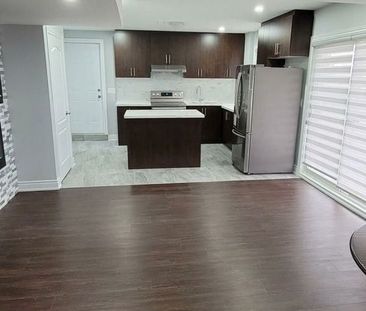 For Lease - 165 Russell Creek Drive Unit# B, Brampton, Ontario - Photo 3