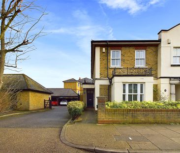 Beauchamp Road, Twickenham - 3 bedrooms Property for lettings - Cha... - Photo 1