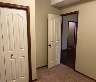 Full House in the lovely suburb of Inglewood - Photo 4