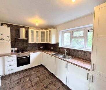 3 bedroom apartment to rent - Photo 6