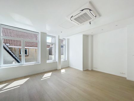 Dansaert : gerenoveerd appartement met 1 slaapkamer - Photo 2