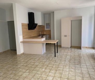 Location appartement 2 pièces 55.55 m² à Joyeuse (07260) - Photo 2