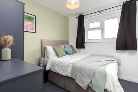 5 bedroom house of multiple occupation to rent - Photo 2