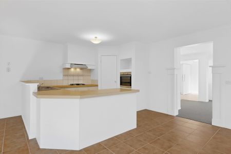 Spacious & Stylish Family Living in a Peaceful, Leafy Location - Photo 2