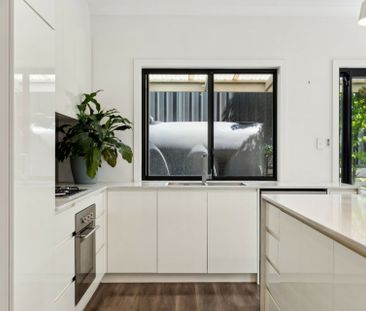 Two-Storey Living in Desirable Location - Photo 4