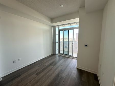 For Lease - 8 Interchange Way Unit# 4007, Vaughan, Ontario - Photo 3