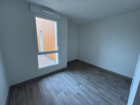 Location Appartement 1 pièce 17m² FRANQUEVILLE ST PIERRE 76520 - Photo 3